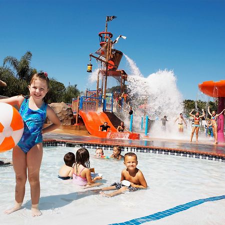 Howard Johnson By Wyndham Anaheim Hotel & Water Playground Зручності фото