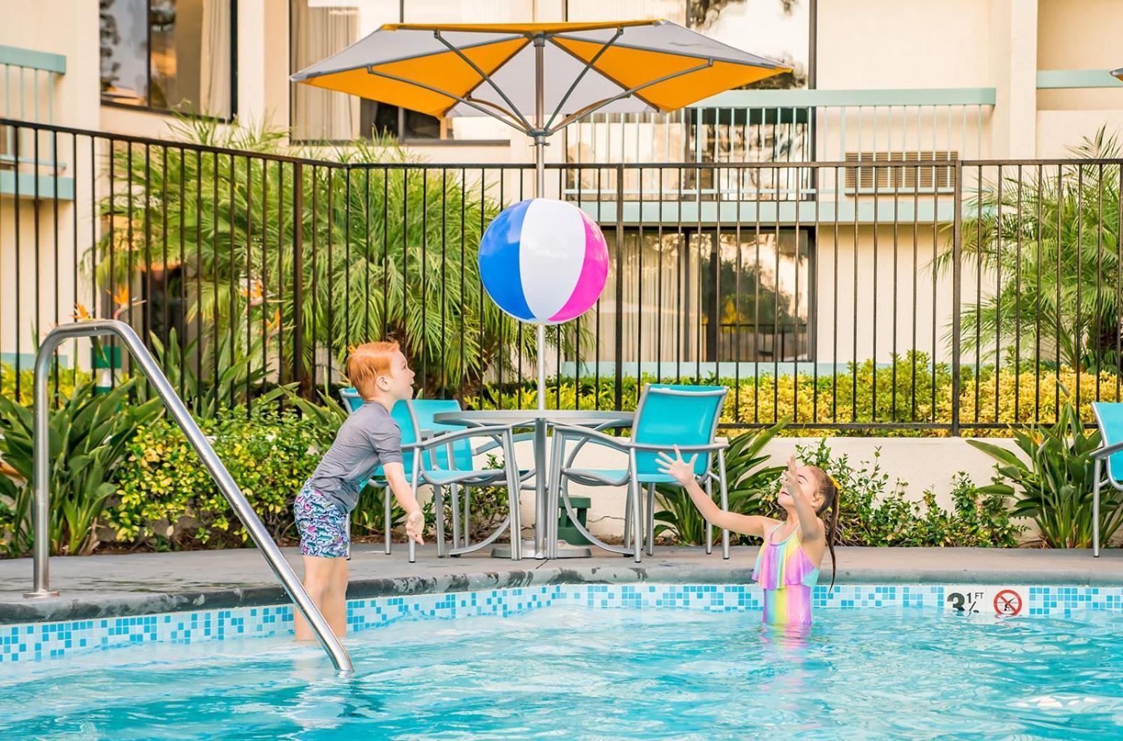 Howard Johnson By Wyndham Anaheim Hotel & Water Playground Екстер'єр фото