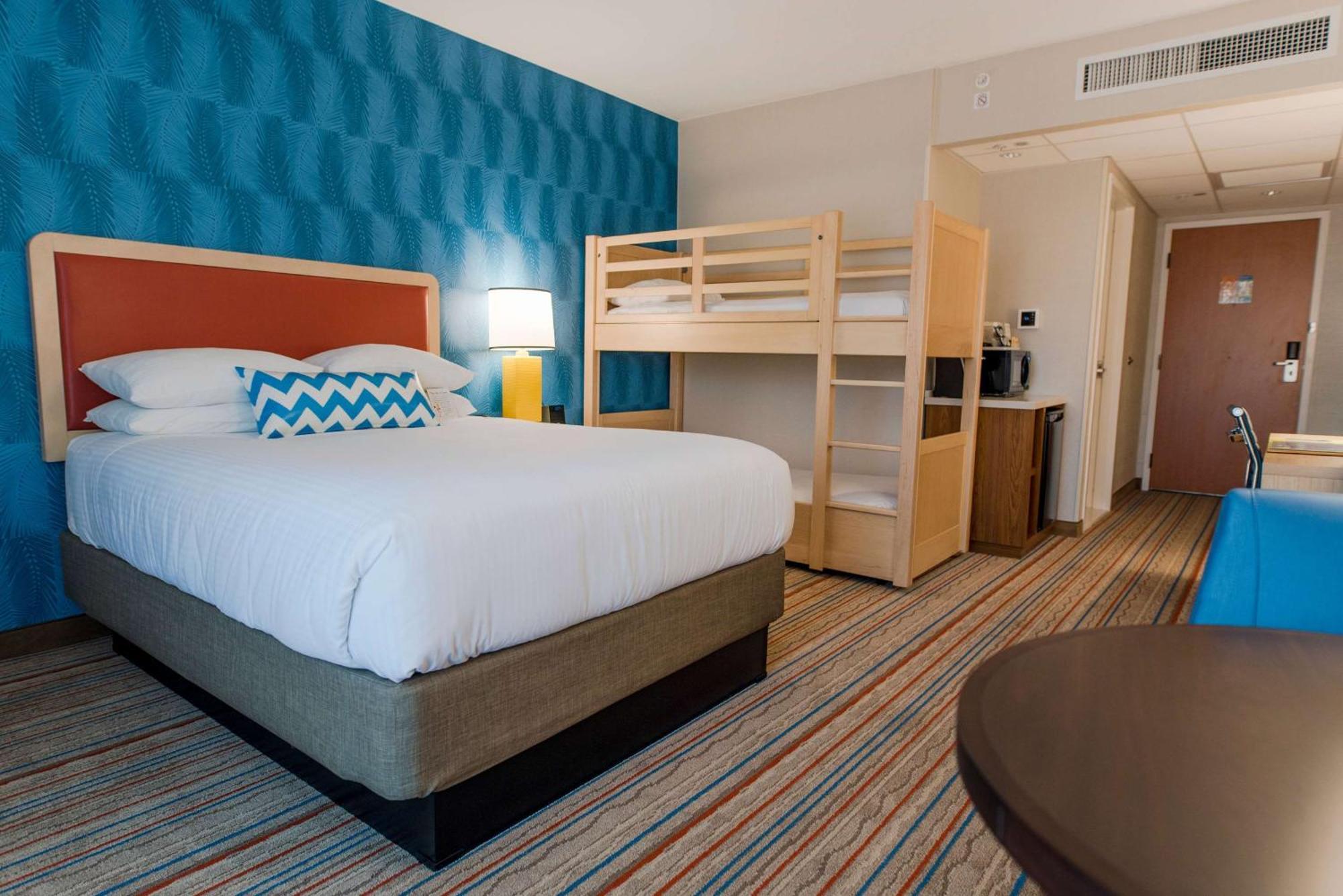 Howard Johnson By Wyndham Anaheim Hotel & Water Playground Екстер'єр фото
